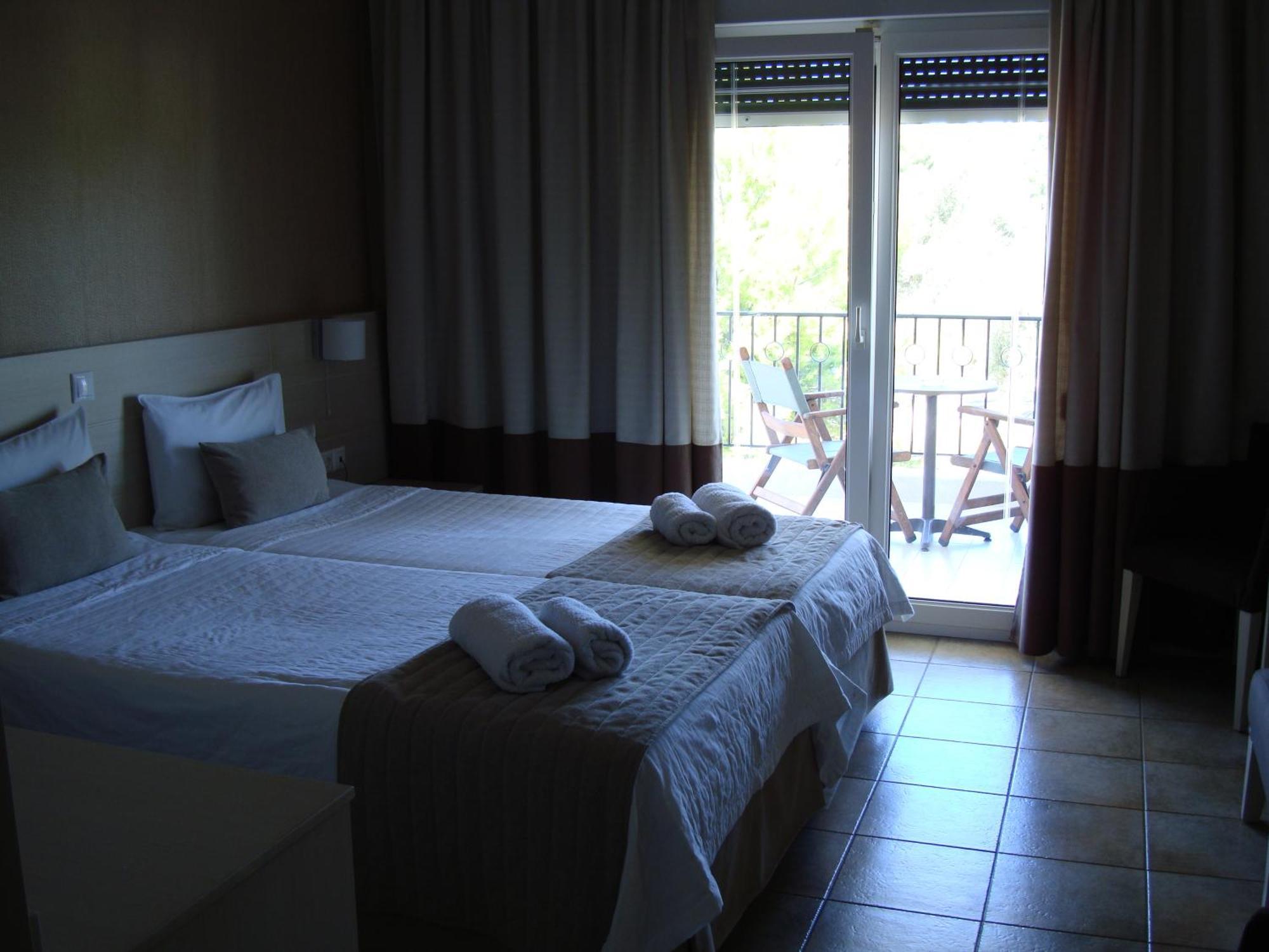 Nostos Hotel Áfitos Zimmer foto