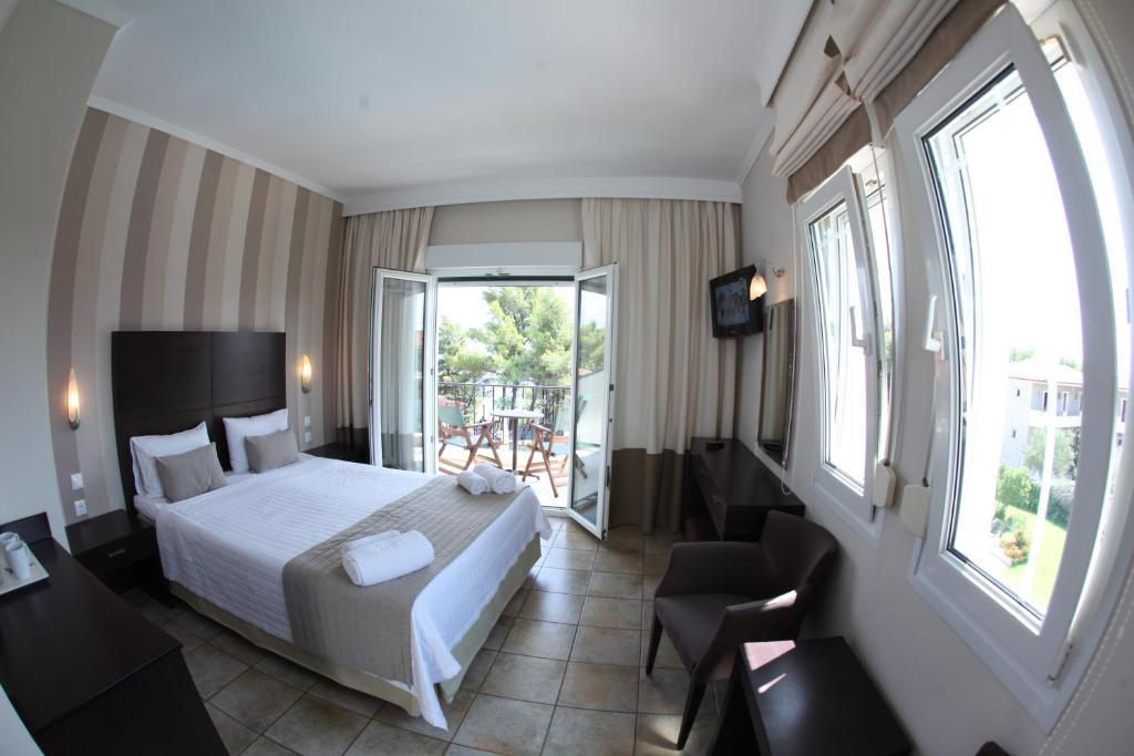 Nostos Hotel Áfitos Zimmer foto